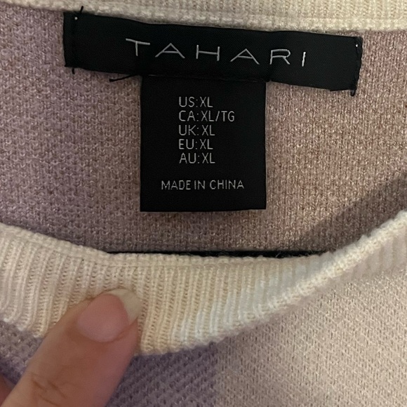 Tahari women’s crew neck lilac brown cream  checkered long sleeve sweater. XL. - Picture 4 of 4